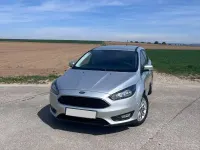 Używany Ford Focus Cool & Connect 125 KM (91 kW) 2018 Srebrny Kombi