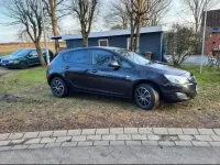 Gebraucht Opel Astra 140 PS (102 kW) 2012 Schwarz Kleinwagen