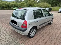 Gebraucht Renault Clio 58 PS (42 kW) 2005 Silber Kleinwagen