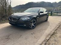 Gebraucht BMW 530 258 PS (189 kW) 2012 Schwarz Kombi