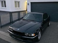 Second-hand BMW 740 Performance 286 CP (210 kW) 2000 Albastru Berlinǎ