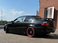 Second-hand BMW 325 Performance 192 CP (141 kW) 2003 Negru Coupe