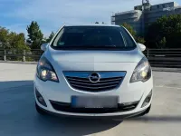 Gebraucht Opel Meriva Design Edition 101 PS (74 kW) 2010 Weiß Van / Kleinbus