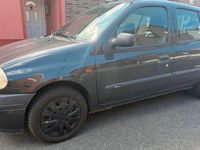 Gebraucht Renault Clio II 75 PS (55 kW) 2001 Schwarz Kleinwagen