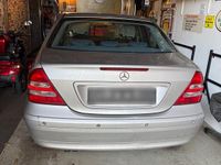 Gebraucht Mercedes C220 Classic 143 PS (105 kW) 2003 Silber Kombi