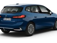 Gebraucht BMW 220 Active Tourer Luxury Line 163 PS (119 kW) 2025 Blau Van / Kleinbus