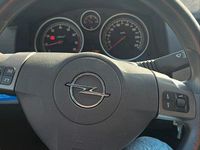 Gebraucht Opel Astra 104 PS (76 kW) 2005 Silber Kombi