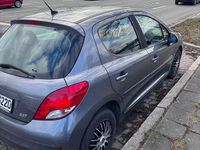 Gebraucht Peugeot 207 95 PS (69 kW) 2010 Limousine