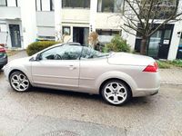 Gebraucht Ford Focus Cabriolet Titanium 145 PS (106 kW) 2010 Silber Cabrio