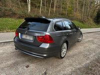 Gebraucht BMW 320 Lifestyle 184 PS (135 kW) 2011 Grau Kombi