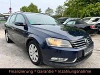 Gebraucht VW Passat 105 PS (77 kW) 2011 Blau Kombi
