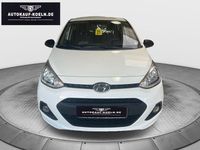 Gebraucht Hyundai i10 Basis 67 PS (49 kW) 2016 Weiß Kleinwagen