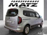 Gebraucht Renault Kangoo Techno 131 PS (96 kW) 2025 Silber Van / Kleinbus