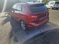 Gebraucht BMW 220 Sport Line 190 PS (139 kW) 2015 Flamencorot brillant Van / Kleinbus
