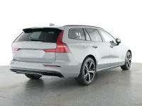 Gebraucht Volvo V60 Plus 197 PS (144 kW) 2025 Grau Kombi