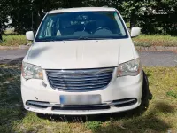 Gebraucht Chrysler Town & Country 287 PS (211 kW) 2013 Weiß Van / Kleinbus