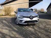 Gebraucht Renault Clio IV Intens 118 PS (86 kW) 2018 Silber Kleinwagen