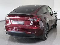 Gebraucht Tesla Model Y Performance 392 kW (534 PS) 2024 Rot midnight cherry red (metallic) SUV