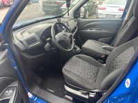 Second-hand Opel Combo 101 CP (74 kW) 2017 Albastru Monovolum