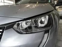 Gebraucht Peugeot 208 Allure 101 PS (74 kW) 2023 Silber Kleinwagen