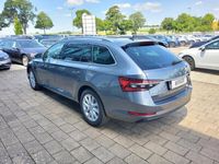 gebraucht Skoda Superb Combi 2.0 TDI DSG Style / Leder / Kessy