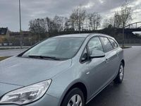 Gebraucht Opel Astra 101 PS (74 kW) 2011 Grau Kombi