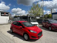 Gebraucht Ford Fiesta Trend 101 PS (74 kW) 2013 Rot Limousine