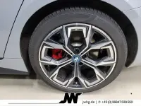 Gebraucht BMW i4 M Sport 400 kW (544 PS) 2023 Brooklyn grau metallic Limousine