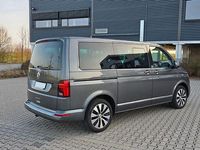 Gebraucht VW Multivan 204 PS (150 kW) 2022 Grau Van