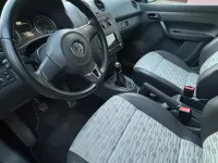 Używany VW Caddy 105 KM (77 kW) 2013 Biały Minivan