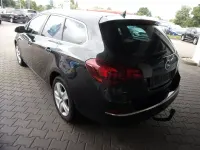 Gebraucht Opel Astra Exklusiv 136 PS (100 kW) 2015 Schwarz Kombi