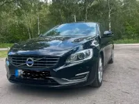 Gebraucht Volvo V60 181 PS (133 kW) 2015 Schwarz Kombi