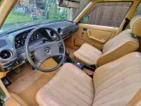 Gebraucht Mercedes 240 72 PS (52 kW) 1982 Grün Kombi