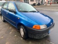 gebraucht Fiat Punto s hat GUTE Allwetterreifen drauf