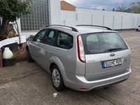 Usata Ford Focus 109 CV (80 kW) 2010 Argento Berlina