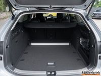 Gebraucht VW Passat Business 150 PS (110 kW) 2025 Oyster silver metallic Kombi