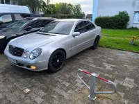 Gebraucht Mercedes E270 170 PS (125 kW) 2002 Silber Limousine