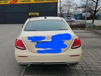 Gebraucht Mercedes E220 194 PS (142 kW) 2016 Beige Limousine
