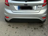 Gebraucht Ford Fiesta 60 PS (44 kW) 2009 Silber Kleinwagen