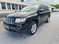 Gebraucht Jeep Compass Sport 156 PS (114 kW) 2013 Schwarz SUV