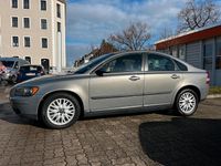 Second-hand Volvo S40 140 CP (102 kW) 2004 Gri Berlinǎ