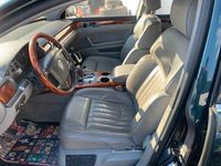 Second-hand VW Phaeton 224 CP (164 kW) 2005 Gri Berlinǎ