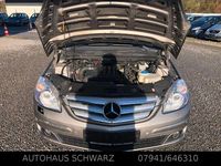 Gebraucht Mercedes B200 140 PS (102 kW) 2006 Grau Van / Kleinbus
