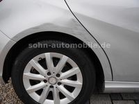 Gebraucht Mercedes A180 122 PS (89 kW) 2015 Silber Limousine