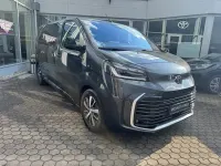 Neu Toyota Proace Verso 181 PS (133 kW) 2026 Grau Kombi
