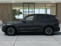 Gebraucht BMW iX3 Shadowline 210 kW (286 PS) 2023 Sophistograu brillanteffekt metallic SUV