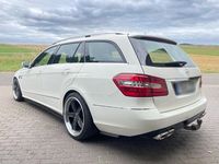 Gebraucht Mercedes E350 265 PS (194 kW) 2009 Weiß Kombi
