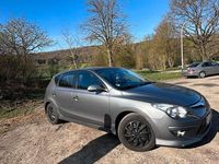 Gebraucht Hyundai i30 Classic 90 PS (66 kW) 2011 Grau Limousine