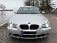 Gebraucht BMW 520 170 PS (125 kW) 2003 Silber Limousine