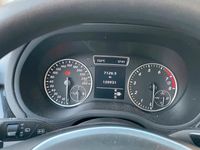 Gebraucht Mercedes B200 156 PS (114 kW) 2012 Silber Van / Kleinbus